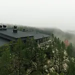 Kaamos Hotell