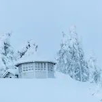 Kaamos Hotell *